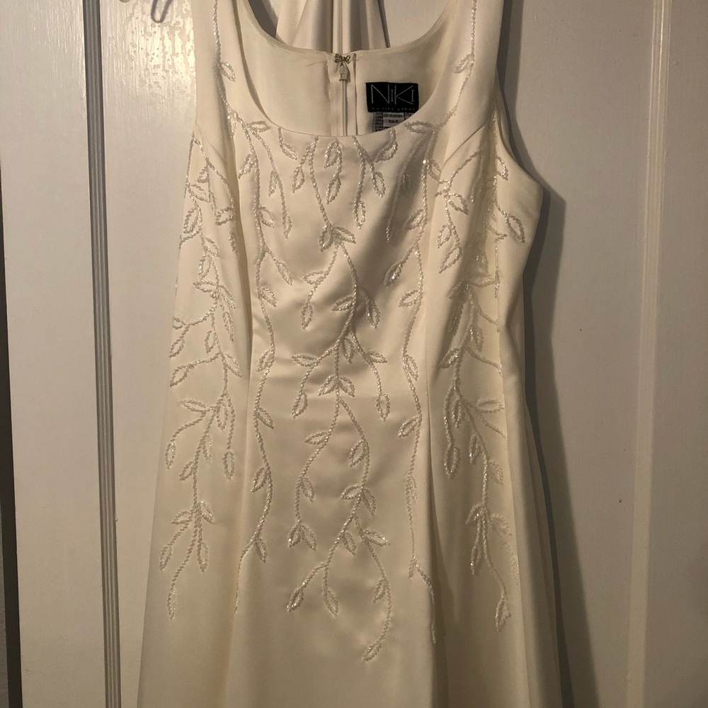 Formal Dress - Picture 2 of 3